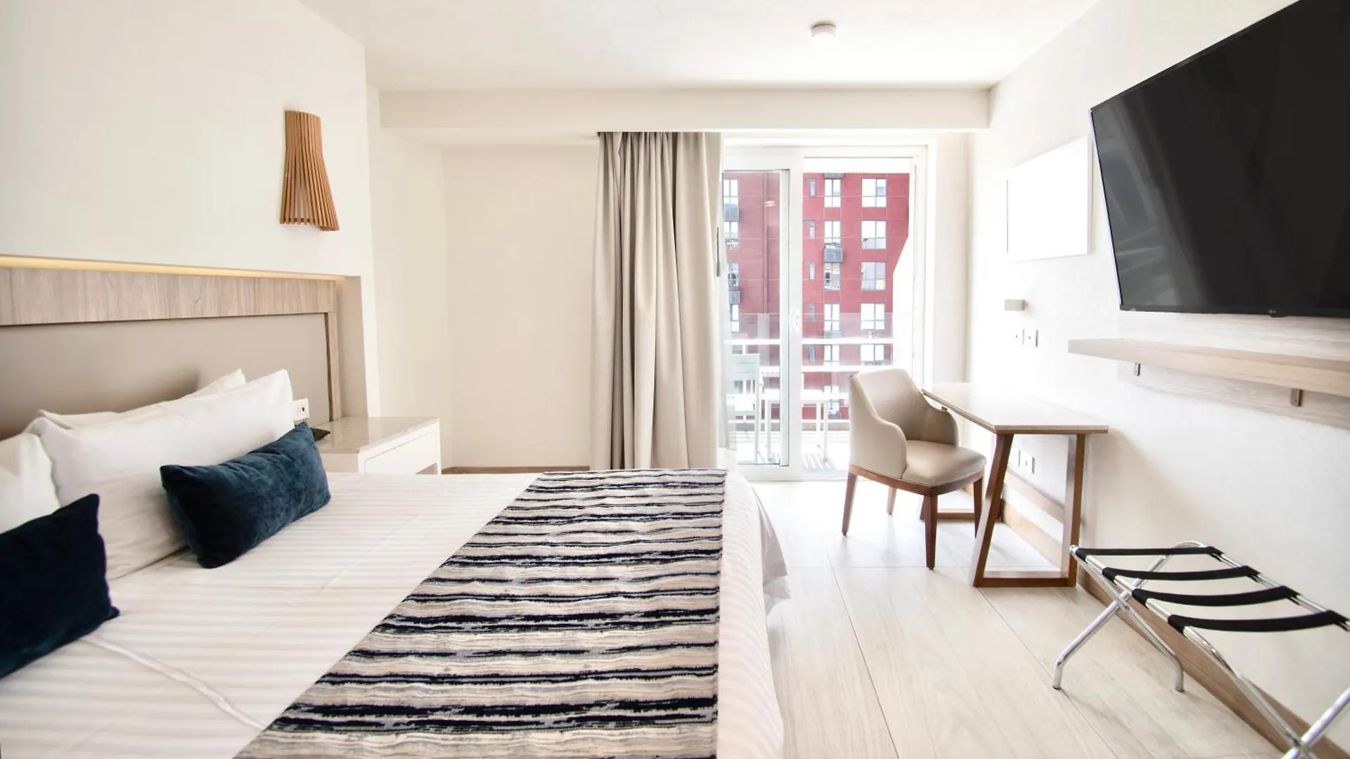 ****  Hotel Velvet Plaza Guadalajara Mexiko